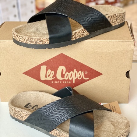 Lee Cooper plätud