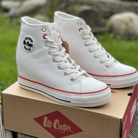 Lee Cooper peidetud kotsaga ketsid