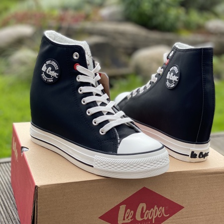 Lee Cooper peidetud kotsaga ketsid
